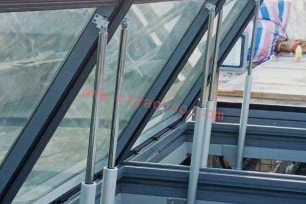 手搖開窗機(jī)和電動(dòng)開窗機(jī)的區(qū)別有哪些