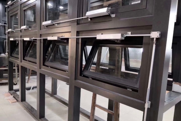 1662859650143896.jpg 手搖鏈盒.jpg