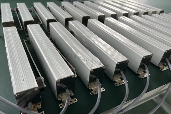 滑臂式電動開窗器技術(shù)參數(shù),滑臂開窗器適用于內(nèi)外平開窗推拉窗