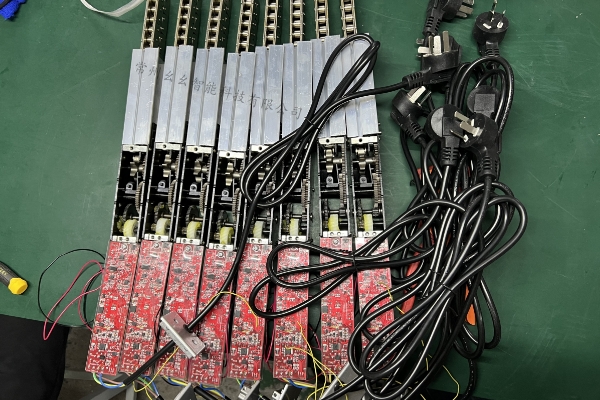 電動(dòng)平移天窗的優(yōu)點(diǎn),電動(dòng)開窗機(jī)應(yīng)用范圍廣泛